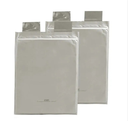kaufen Rechteckige 3,2V 50Ah Lifepo4 Taschenzellbatterie LFP 940g Lithium Ion Online-Herstellung